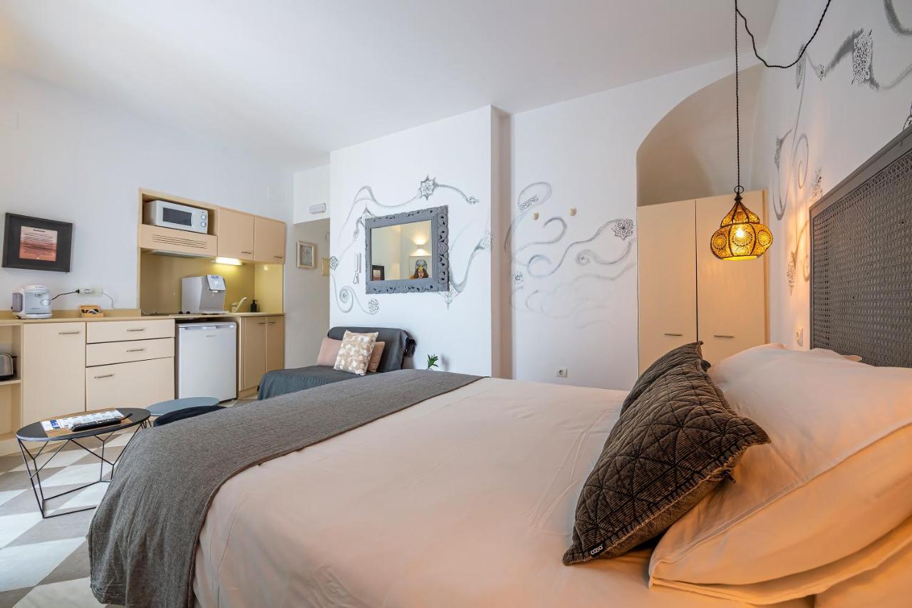 La Casa De La Favorita Hotel Tarifa Bagian luar foto