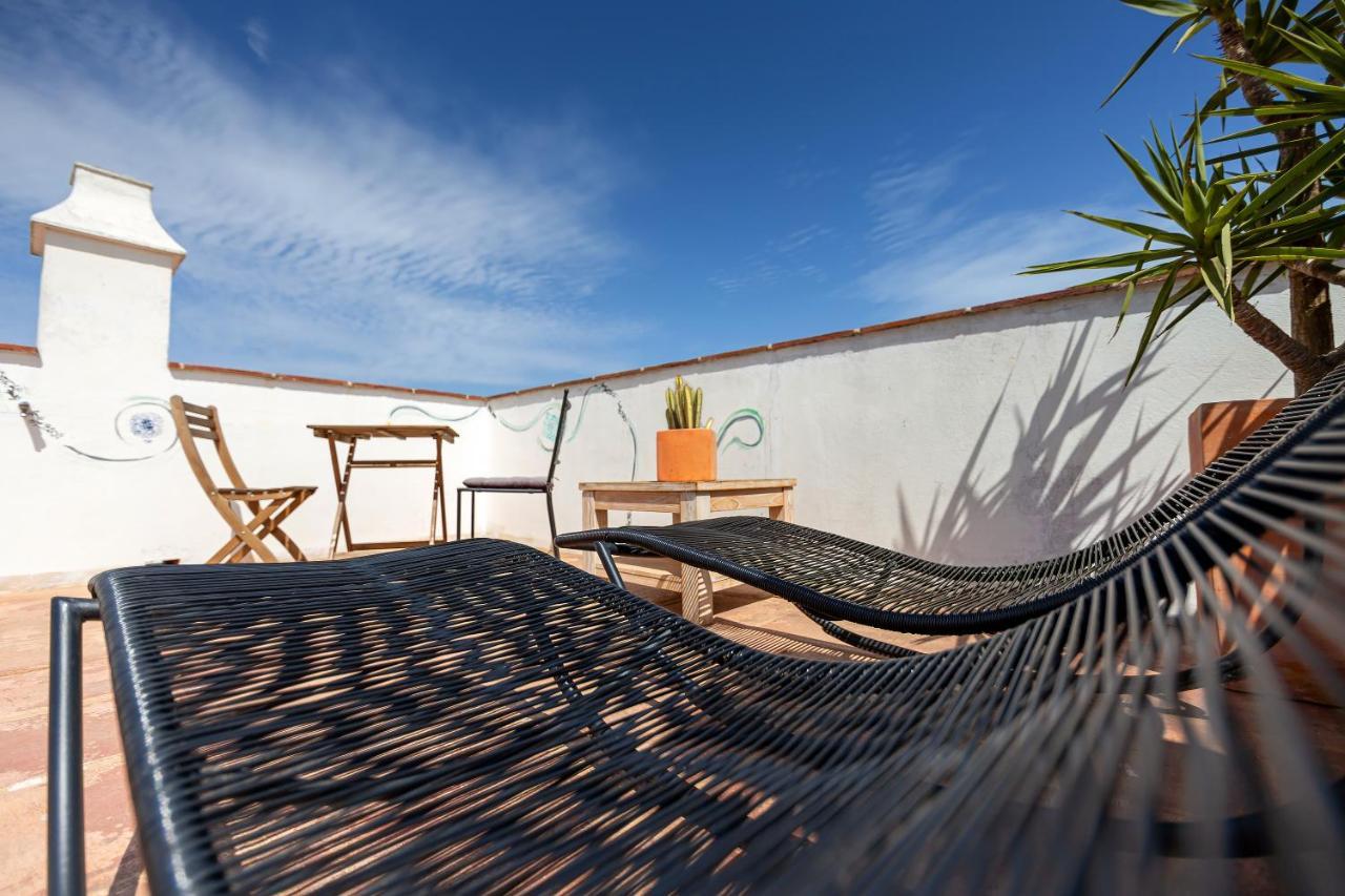La Casa De La Favorita Hotel Tarifa Bagian luar foto