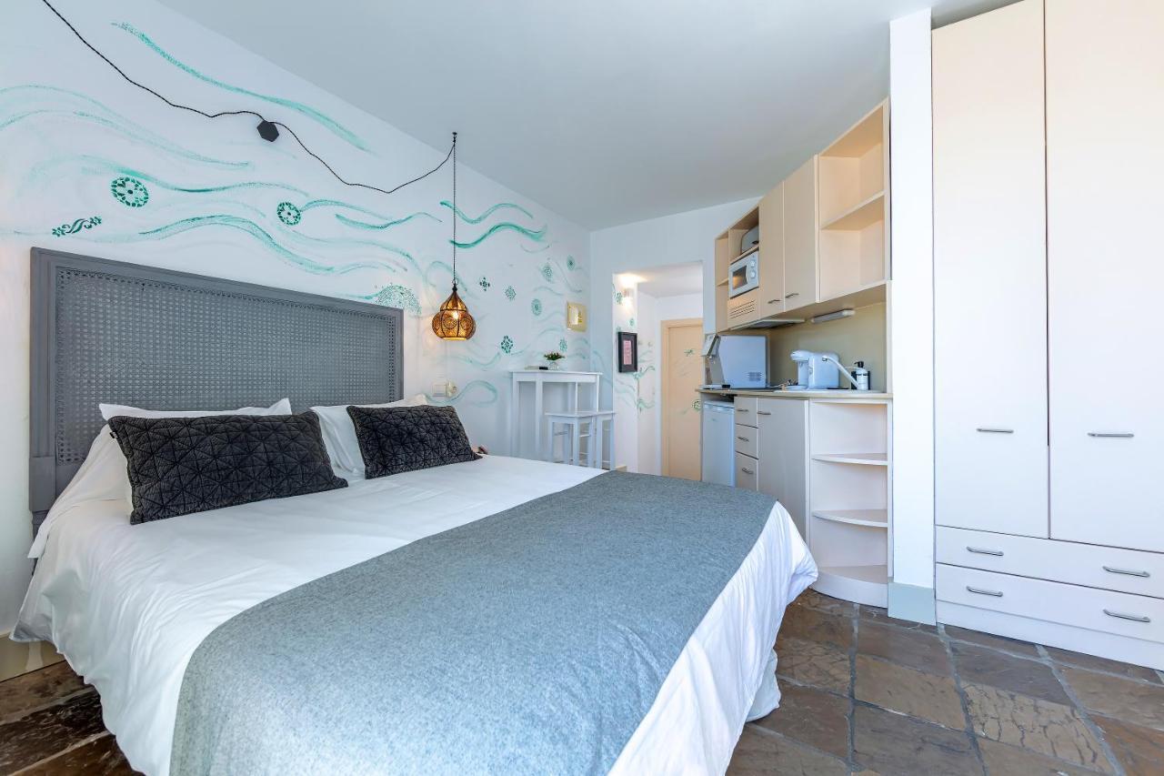 La Casa De La Favorita Hotel Tarifa Bagian luar foto