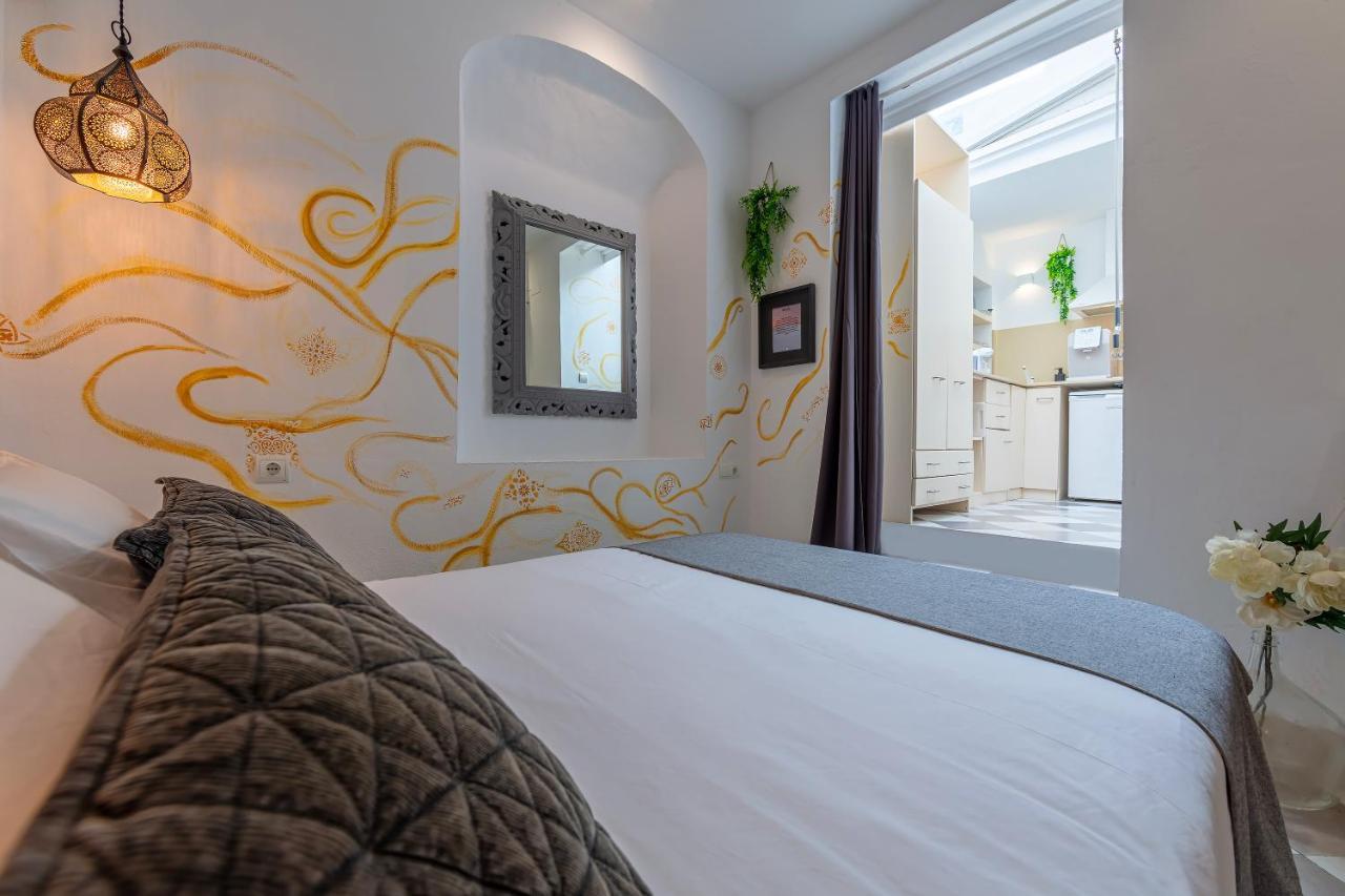 La Casa De La Favorita Hotel Tarifa Bagian luar foto