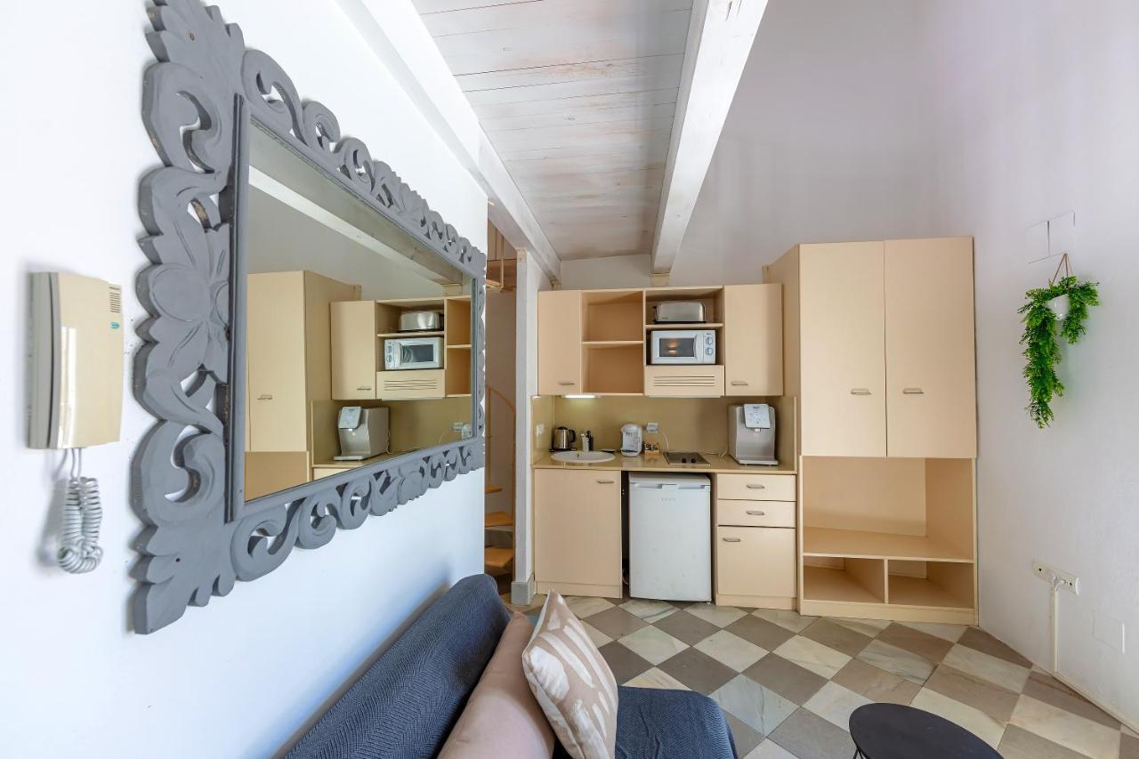 La Casa De La Favorita Hotel Tarifa Bagian luar foto